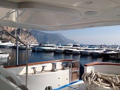 Rénovation de marbre sur yacht